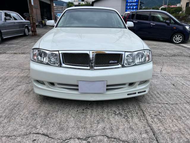 2004 Nissan Gloria – thumbnail 3