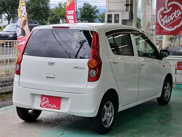 2010 Daihatsu Mira – thumbnail 3