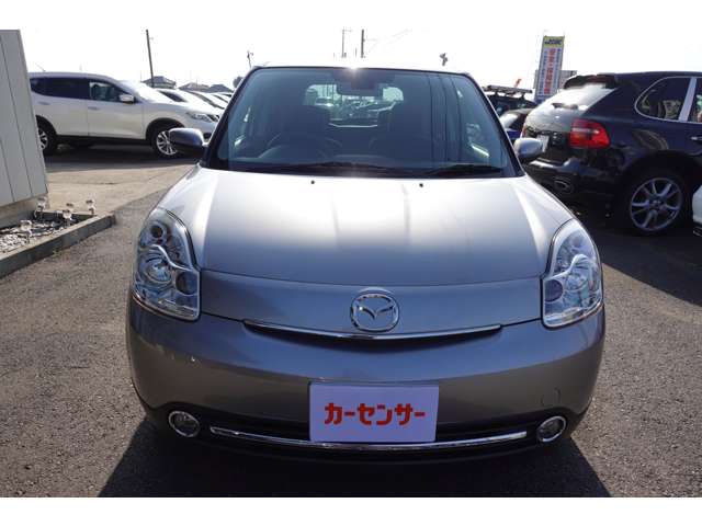 2009 Mazda Verisa – thumbnail 2