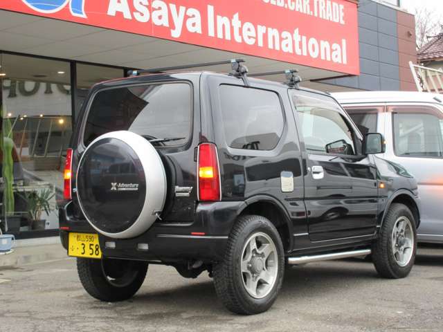 2010 Suzuki Jimny – thumbnail 2