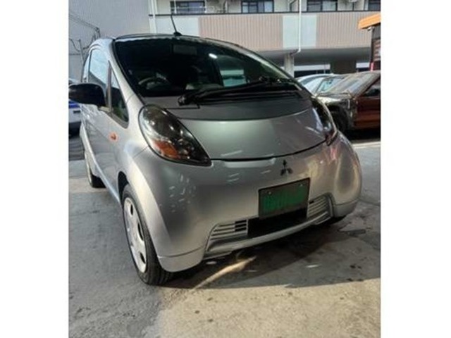 2009 Mitsubishi i