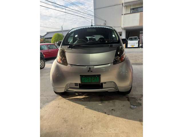 2009 Mitsubishi i – thumbnail 2