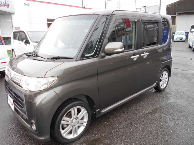 2010 Daihatsu Tanto – thumbnail 3