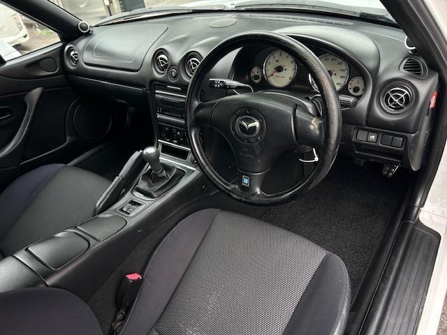 2000 Mazda Roadster – thumbnail 4