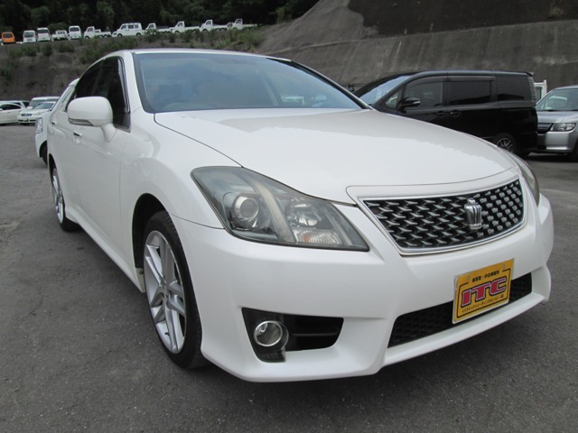 2010 Toyota Crown Athlete