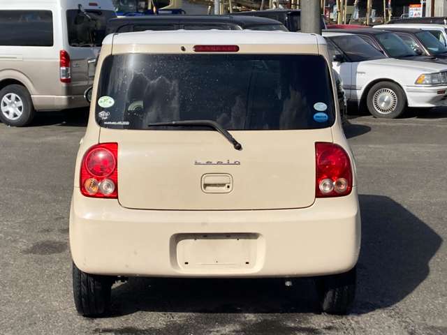 2010 Suzuki Alto Lapin – thumbnail 4