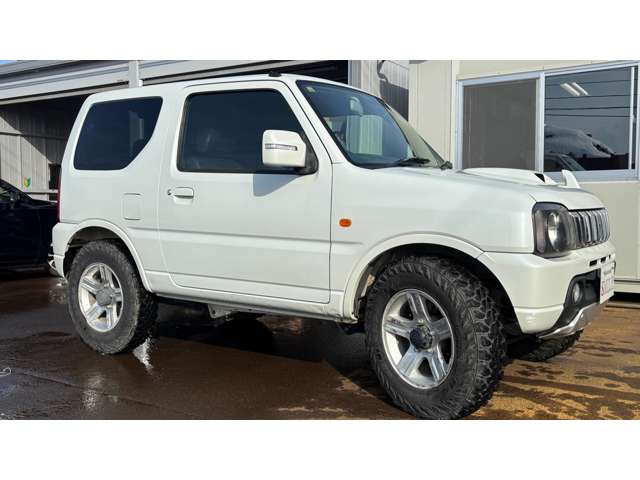 2010 Suzuki Jimny – thumbnail 2