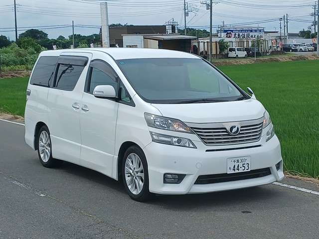 2009 Toyota Vellfire – thumbnail 2