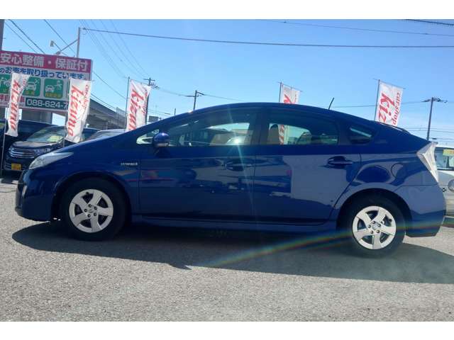 2010 Toyota Prius – thumbnail 4