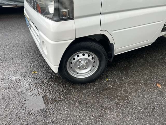 2004 Mitsubishi Minicab Truck – thumbnail 2