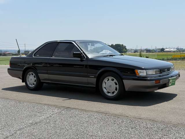 1990 Nissan Leopard – thumbnail 2