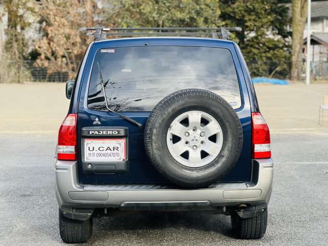 2004 Mitsubishi Pajero – thumbnail 3
