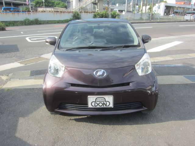 2009 Toyota iQ – thumbnail 3