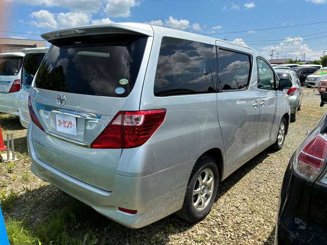 2009 Toyota Alphard – thumbnail 3