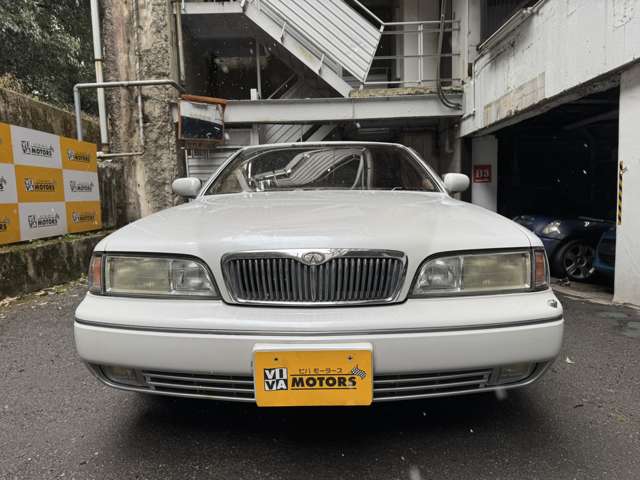1995 Nissan Infiniti Q45 – thumbnail 4