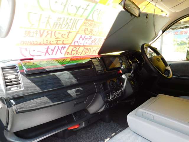 2007 Toyota Regius Ace – thumbnail 4