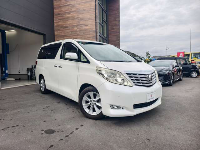 2011 Toyota Alphard – thumbnail 3