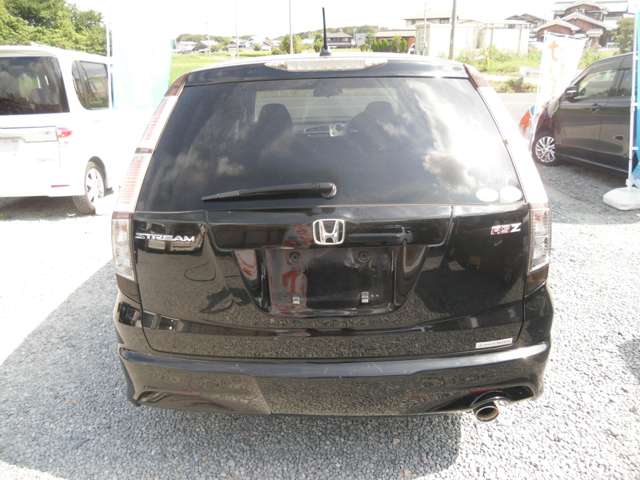 2010 Honda Stream – thumbnail 3