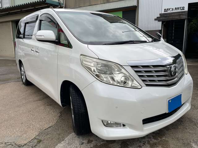 2009 Toyota Alphard – thumbnail 4