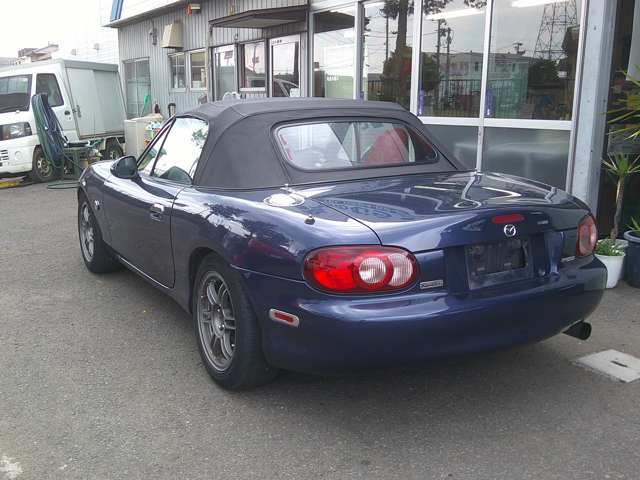 2001 Mazda Roadster – thumbnail 2