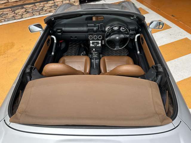 2001 Toyota MR-S – thumbnail 3