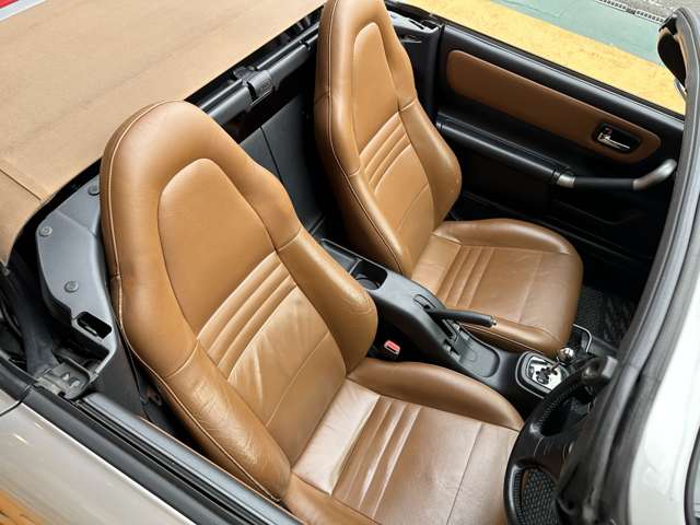 2001 Toyota MR-S – thumbnail 4