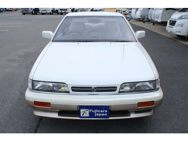 1991 Nissan Leopard – thumbnail 2