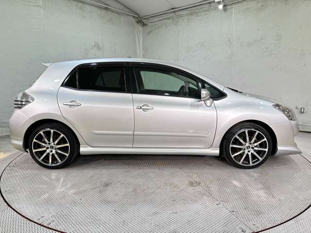 2007 Toyota Blade – thumbnail 4