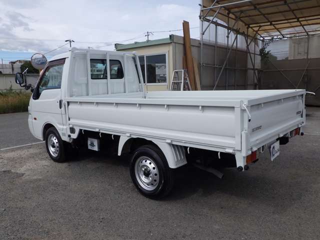 2011 Mazda Bongo Truck – thumbnail 2