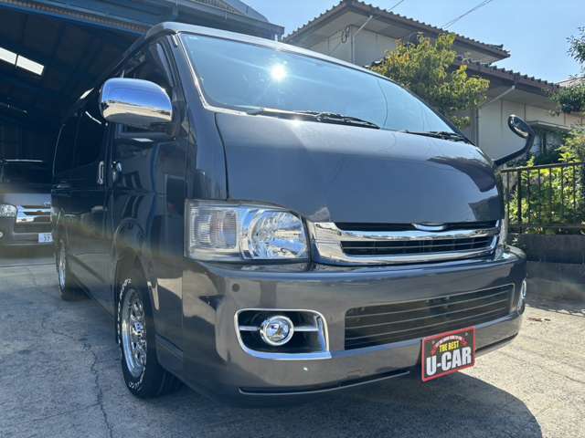 2008 Toyota Hiace – thumbnail 2