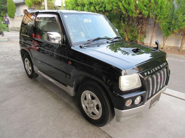 2001 Mitsubishi Pajero Mini – thumbnail 2