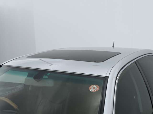 2004 Toyota Celsior – thumbnail 4