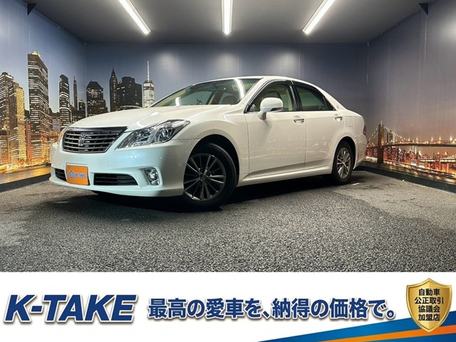 2010 Toyota Crown Royal