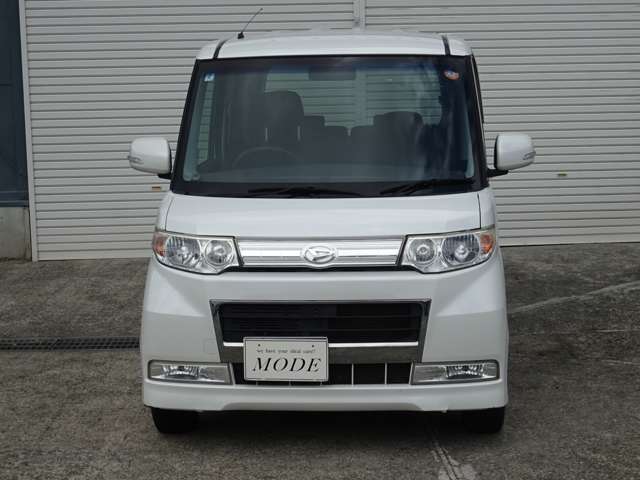 2010 Daihatsu Tanto – thumbnail 2