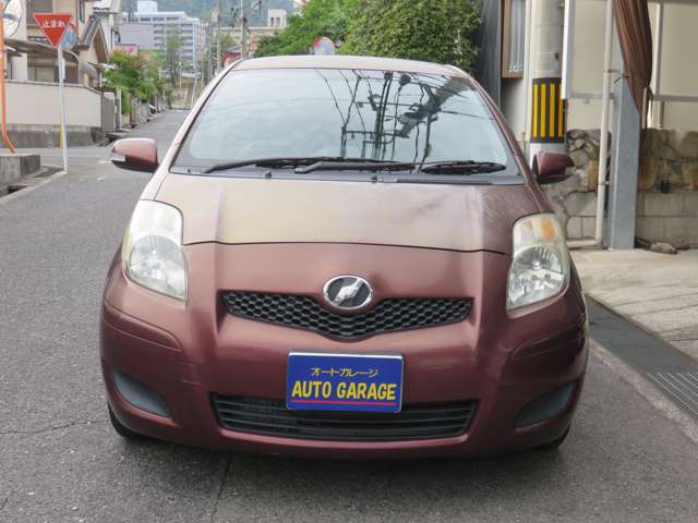 2010 Toyota Vitz – thumbnail 2