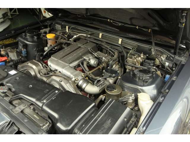 1988 Nissan Cima – thumbnail 4