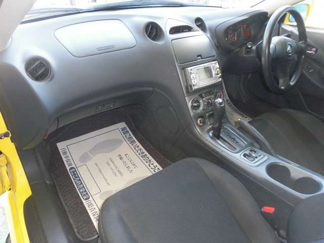 2006 Toyota Celica – thumbnail 2