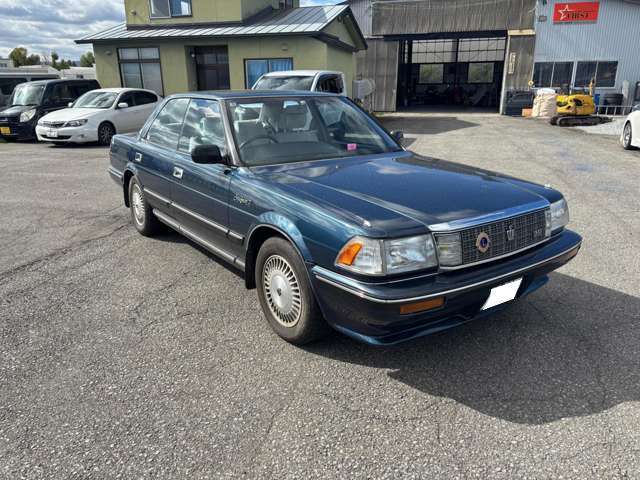 1988 Toyota Crown – thumbnail 2