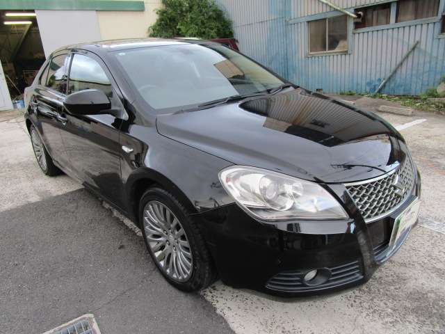 2010 Suzuki Kizashi – thumbnail 4