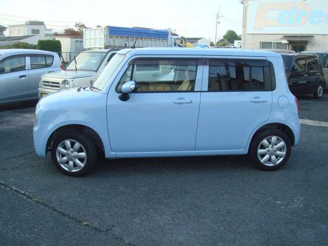 2010 Suzuki Alto Lapin – thumbnail 2