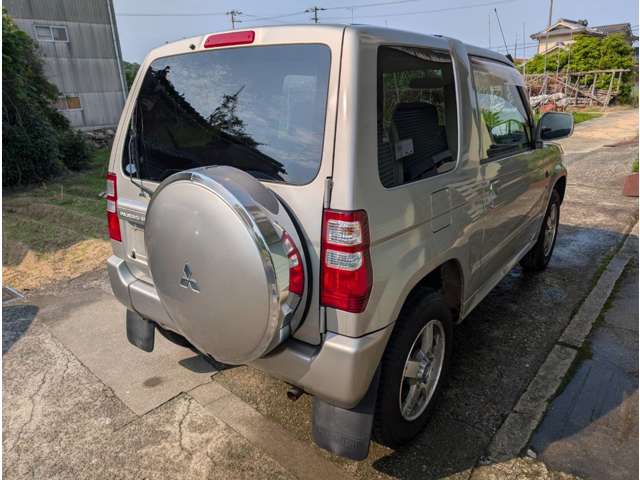 2004 Mitsubishi Pajero Mini – thumbnail 3