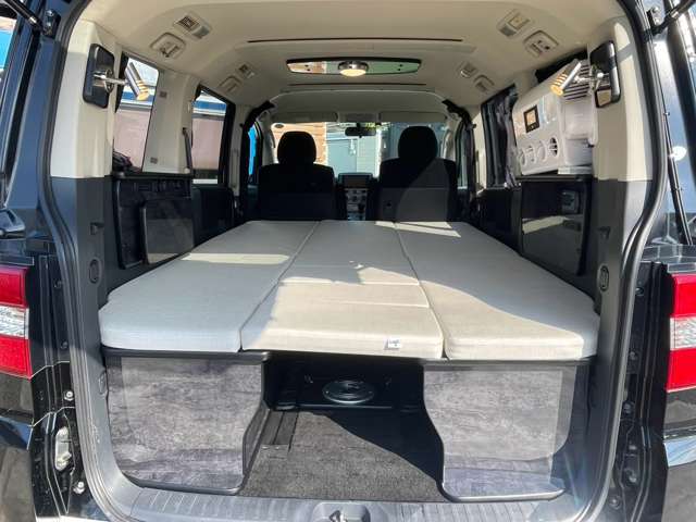 2009 Mitsubishi Delica D:5 – thumbnail 3
