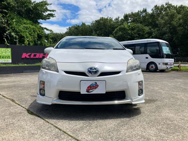 2010 Toyota Prius – thumbnail 2
