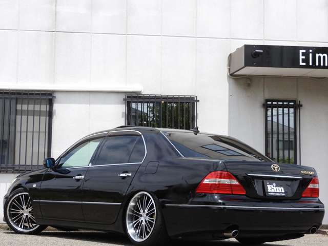 2005 Toyota Celsior – thumbnail 2