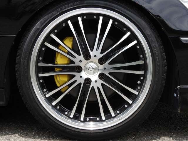 2005 Toyota Celsior – thumbnail 4