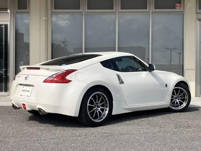 2009 Nissan Fairlady Z – thumbnail 4