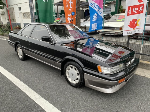 1988 Nissan Leopard