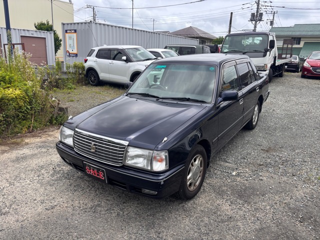2004 Toyota Crown Sedan