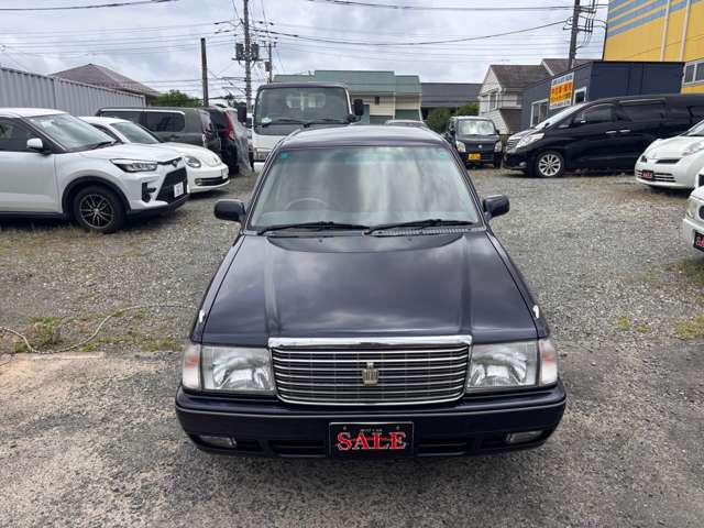2004 Toyota Crown Sedan – thumbnail 2