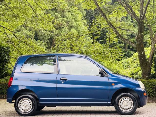 2010 Mitsubishi Minica – thumbnail 4